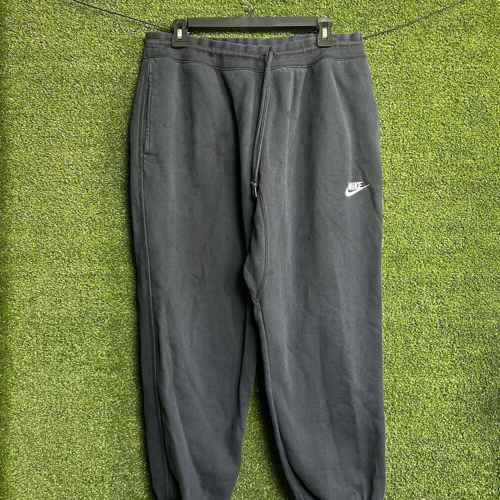 Nike Men's Black and Navy Joggers-tracksuits